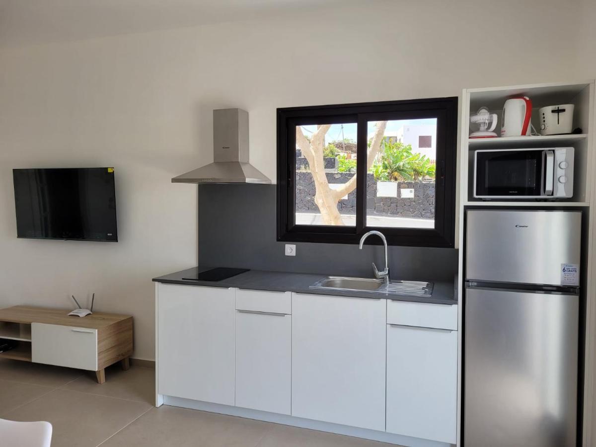 Apartamentos Falcon Tinajo Buitenkant foto